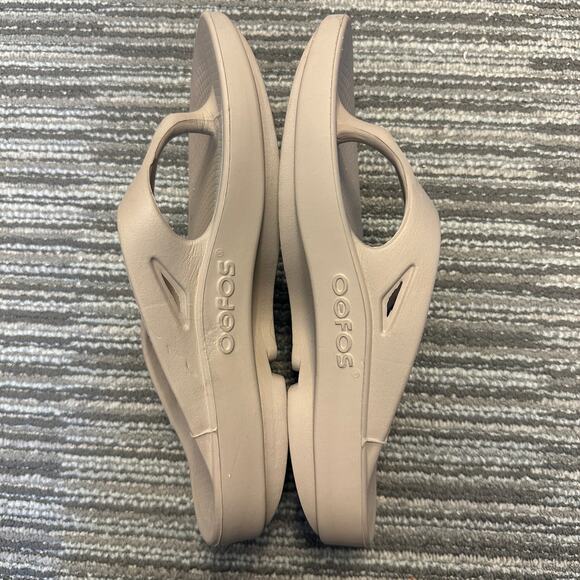 Oofos Nomad Beige Original Recovery Sandal Flip Flops Casual Workout Gym Leisure - Picture 5 of 8
